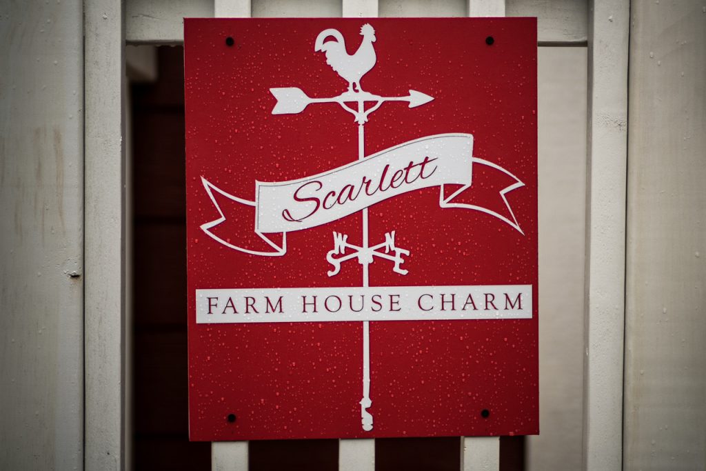 Scarlett - Farm House Charm