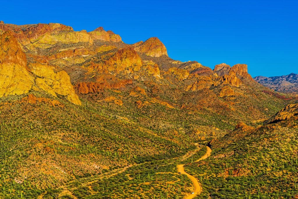 Landscape view of The Apache Trail