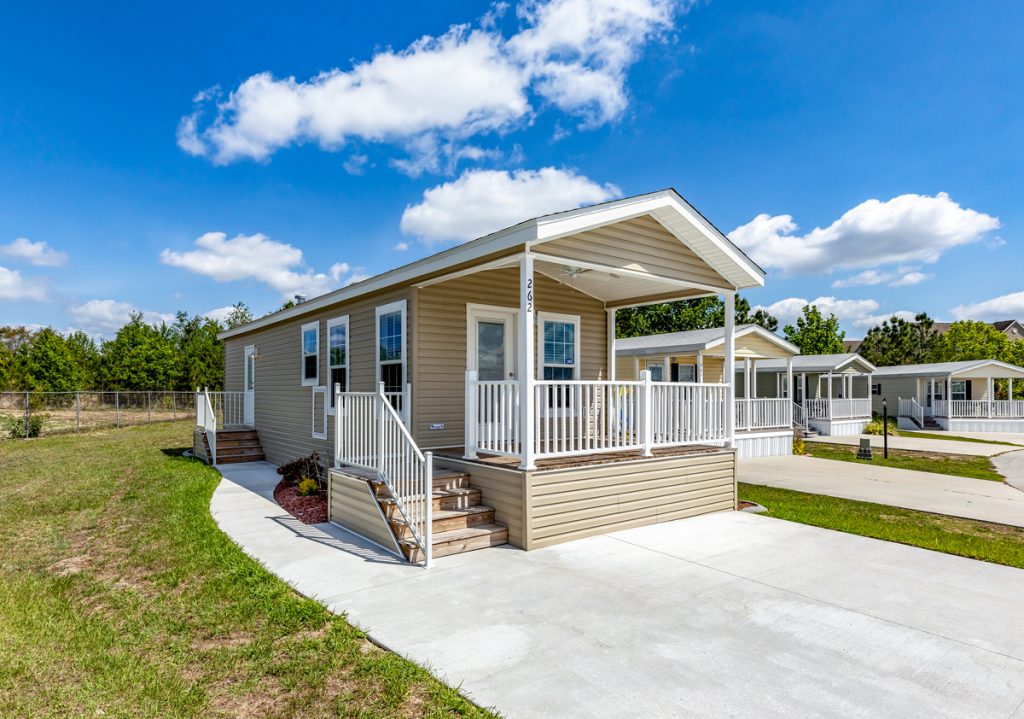Vacation Cottage at Encore Lake Magic